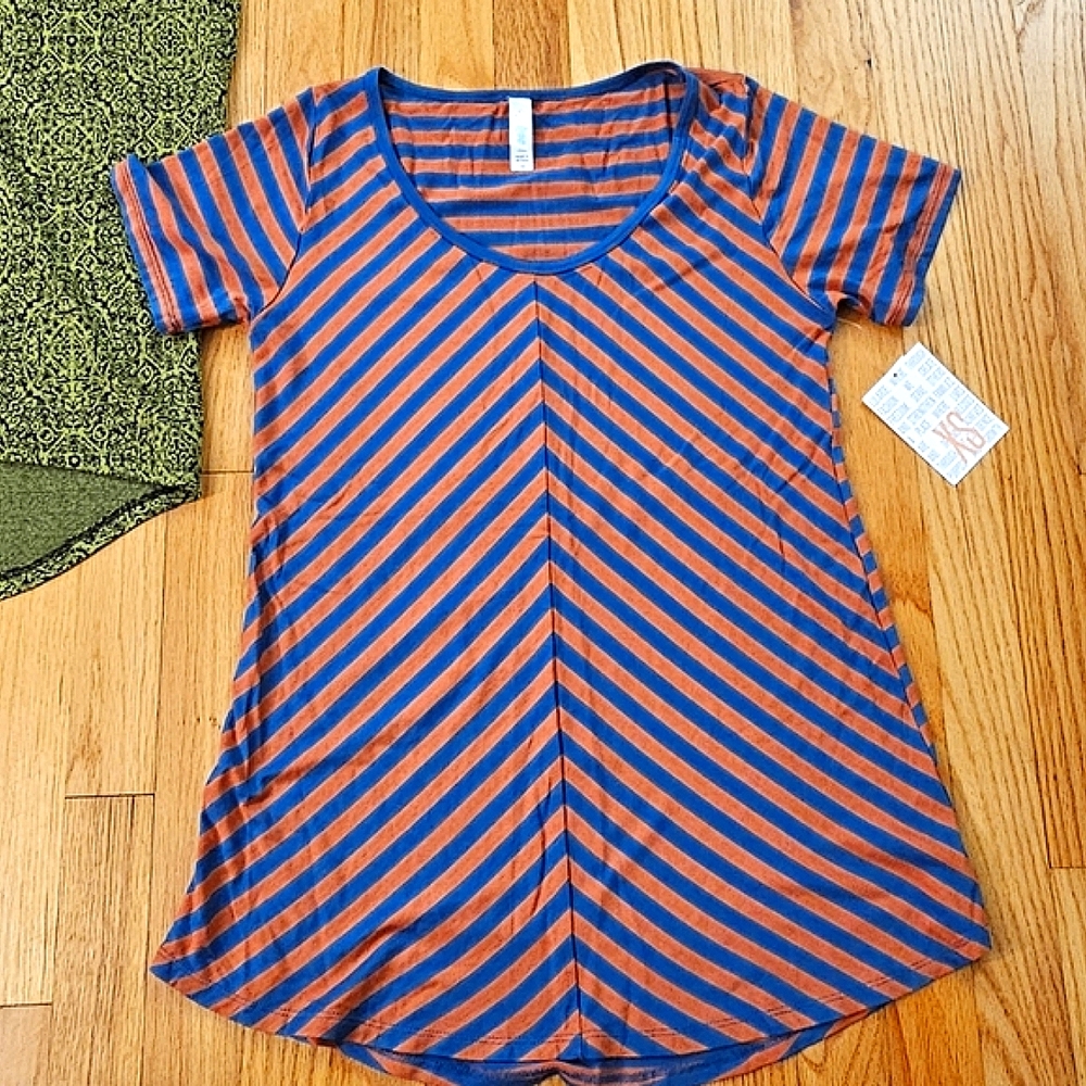 Lularoe - Picture 3 of 4